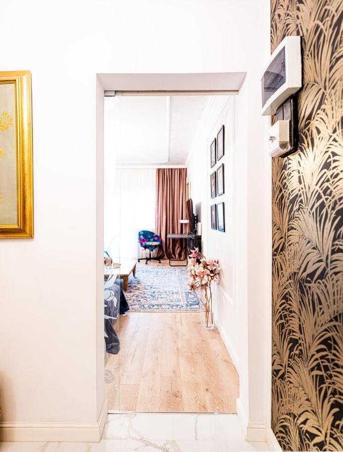 The Artist - Ultracentral Designer Apartment Букурещ Екстериор снимка