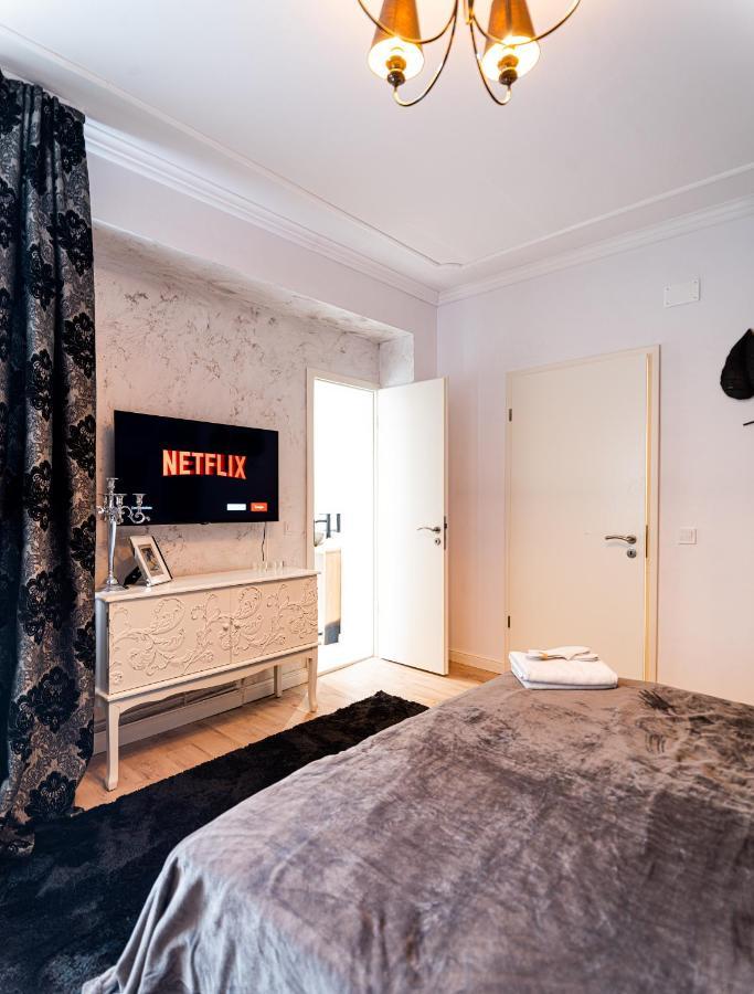 The Artist - Ultracentral Designer Apartment Букурещ Екстериор снимка